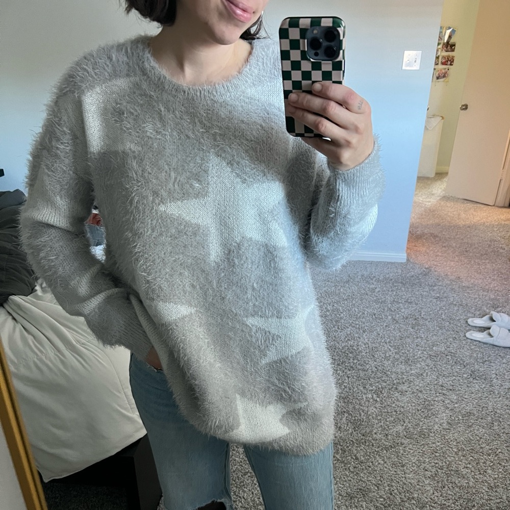 Like New Show Me Your MuMu fuzzy star sweater silver grey